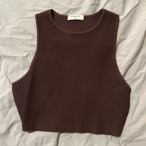 Babaton Sculpt Crop Tank Brown (M)